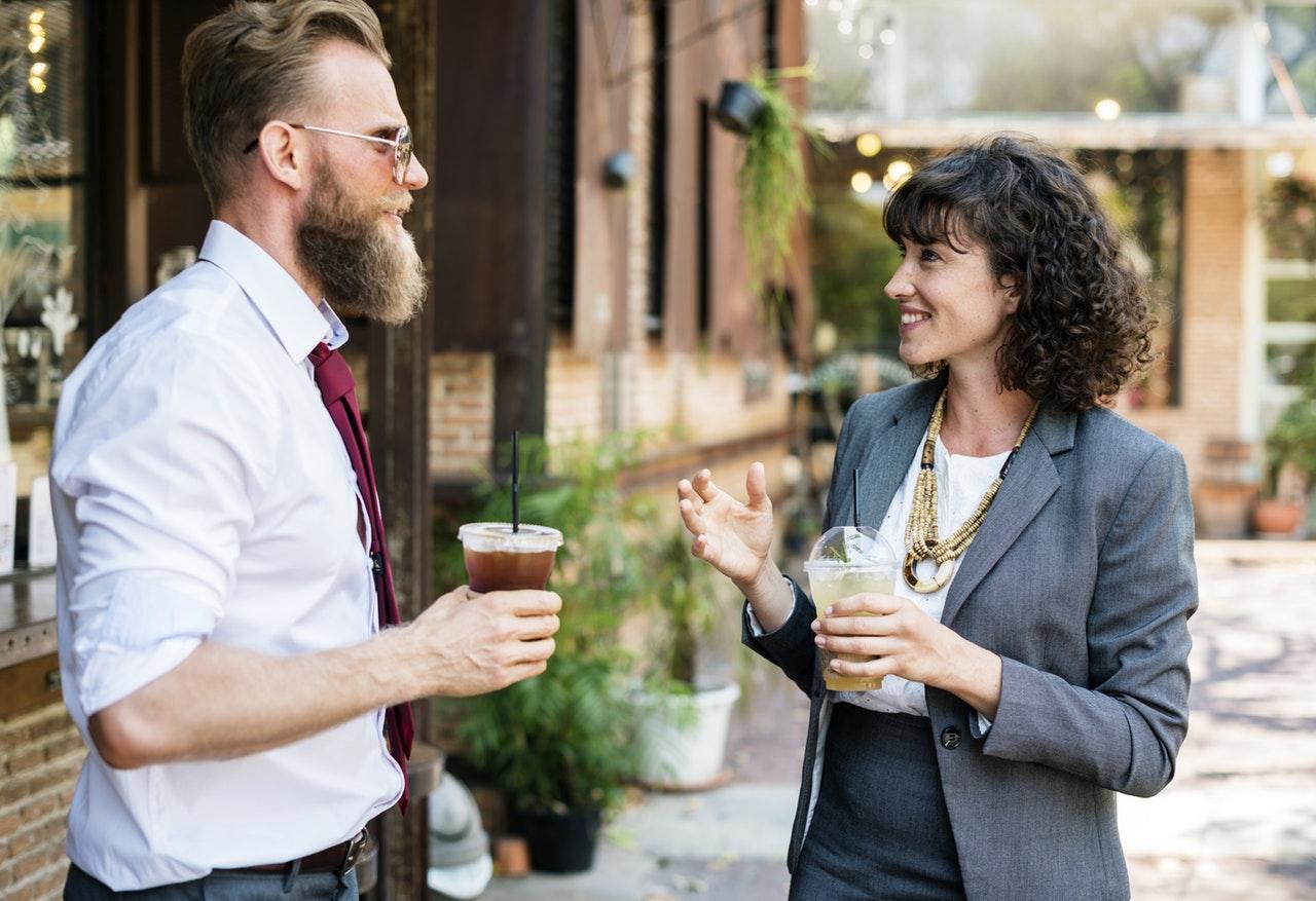 qu'est-ce que cela signifie d'être social