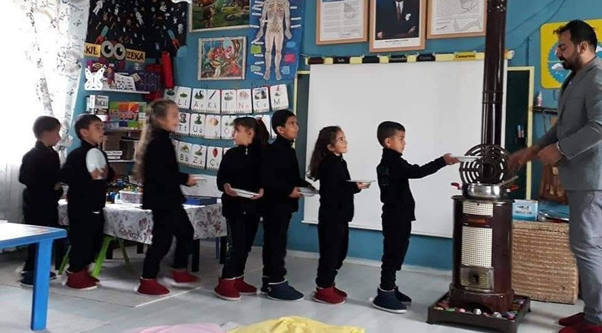 Hasan Öğretmen Diyarbakır'da Bir Köy Okulunda, Finlandiya Eğitim Sistemini Uyguluyor 3