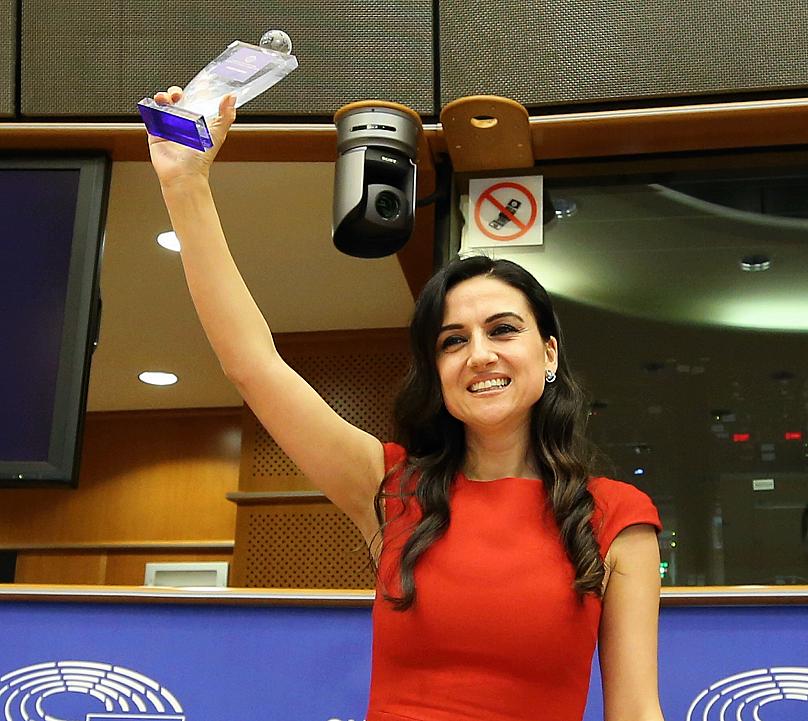 Dilek Livaneli Avrupa Uluslararası Lider Kadın Ödülü'nü Kazanan İlk Türk Öğretmen Oldu 4