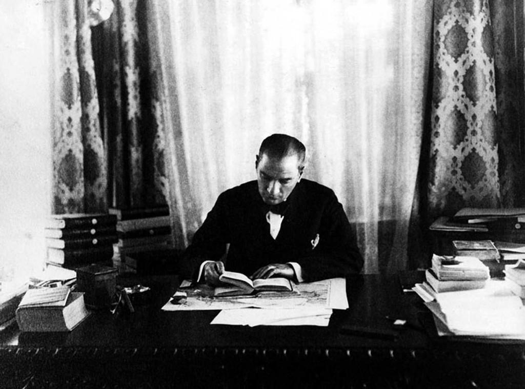 Atatürk Asker Olmasaydı Hangi Mesleğe Sahip Olacaktı? 1