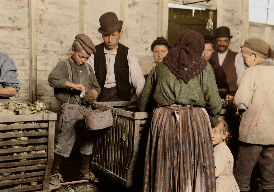 Toplumların Kanayan Yarası Çocuk İşçilerin 100 Sene Önce Çekilmiş Fotoğrafları 1