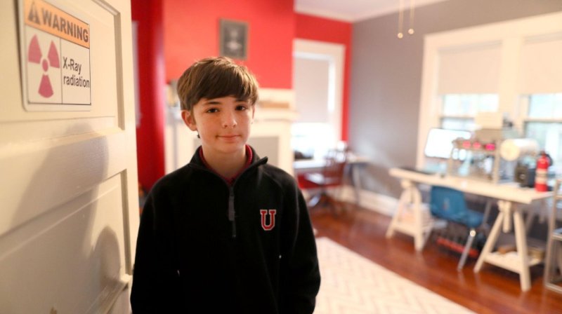 12 Yaşındaki Jackson Oswalt İnternetten Aldığı Malzemelerle Nükleer Füzyon Reaktörü Geliştirdi 4