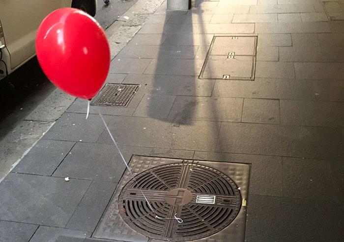 Sydney’de  Kırmızı Balon Stratejisi