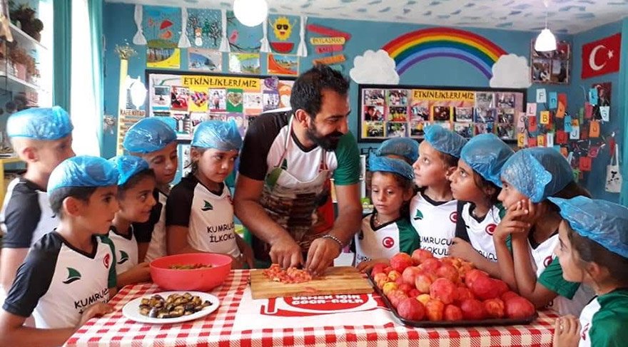 Hasan Öğretmen Diyarbakır’da Bir Köy Okulunda, Finlandiya Eğitim Sistemini Uyguluyor
