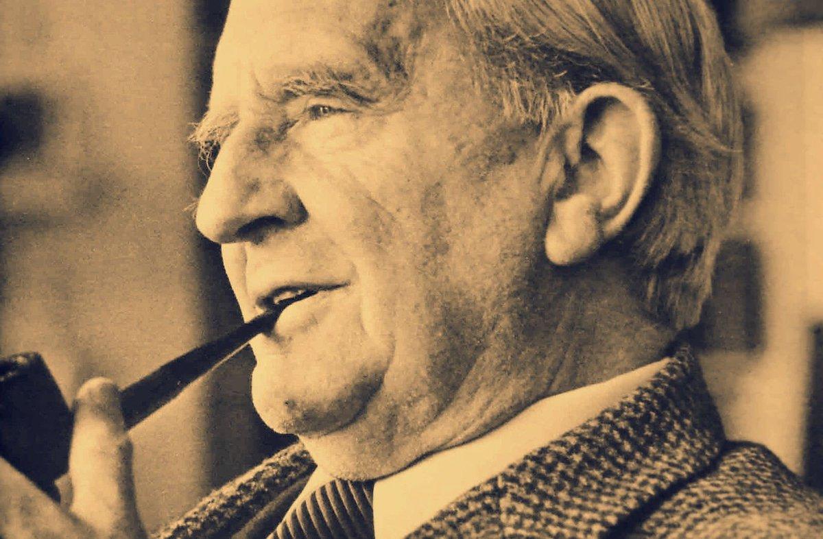 10 Inspirational Quotes from JRR Tolkien on Life and Travel