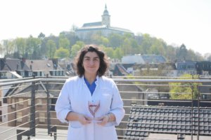 Avrupa’nın Yapay Kalp Nakli Yapan İlk Kadın Cerrahı: Dilek Gürsoy