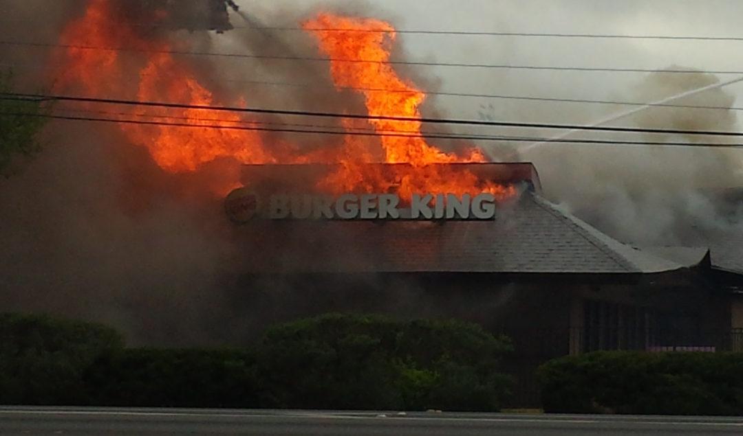 Burger King’den Ateşlerin Arasından Çıkan Reklam Kampanyası