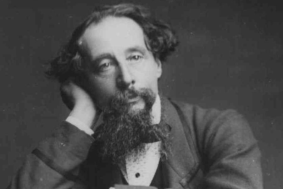 Yazılarını Sadece ve Sadece Mavi Kağıda Yazan Charles Dickens’ın Unutulmaz Eserlerinden 15 Alıntı
