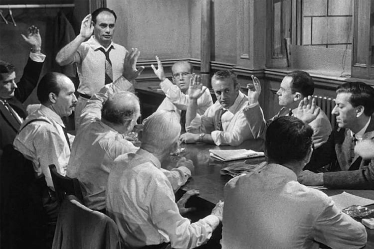 12 Angry Men siyah beyaz filmler