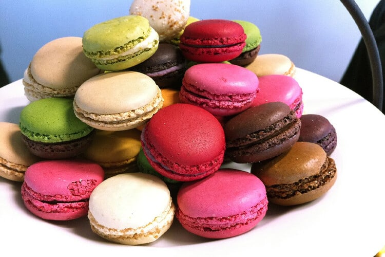 selling macarons online