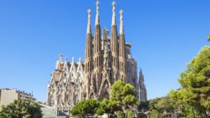 La Sagrada Familia Hakkında Her Şey: 140 Yıllık Tarih