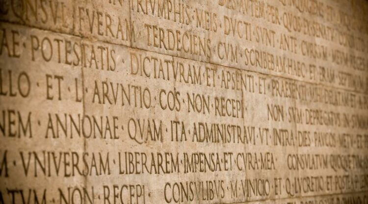Latince Kelimeler: Günlük Kullanımda Karşılaştıklarımız