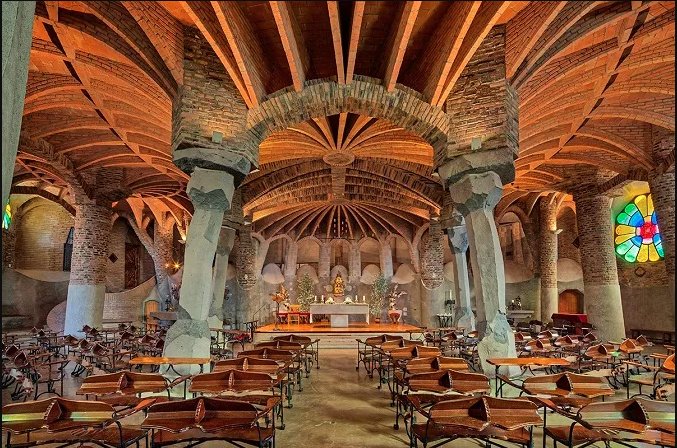 Colonia Güell Tomb