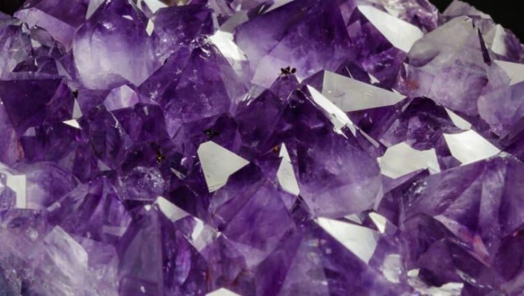 Piedra de ágata púrpura